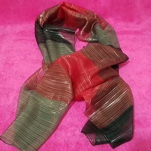 Lightweight scarf